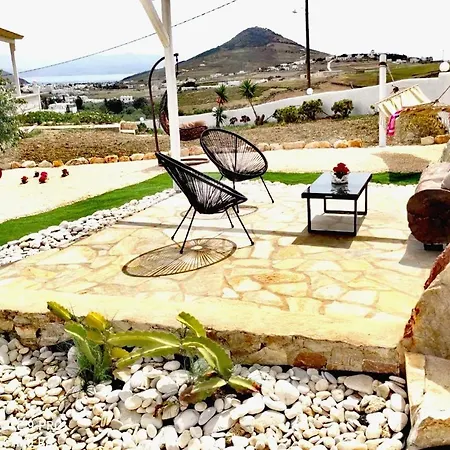 Irini's B & W House With Jacuzzi Dhragoulas