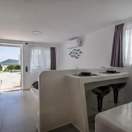 Lejlighed Irini's B & W House With Jacuzzi Dhragoulas