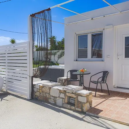 Apartmán Irini's B & W House With Jacuzzi Dhragoulas