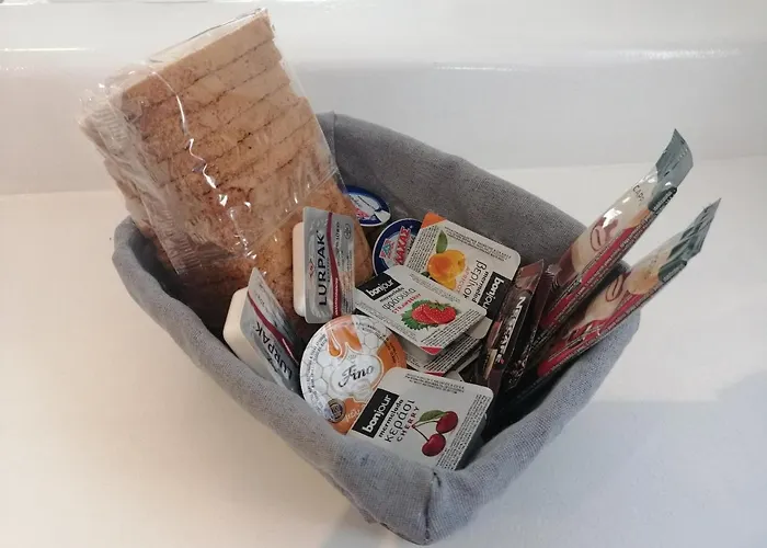 Apartman Irini's B & W House With Jacuzzi *