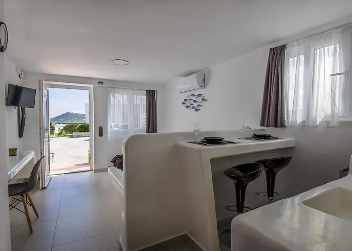 Apartman Irini's B & W House With Jacuzzi Dragulász