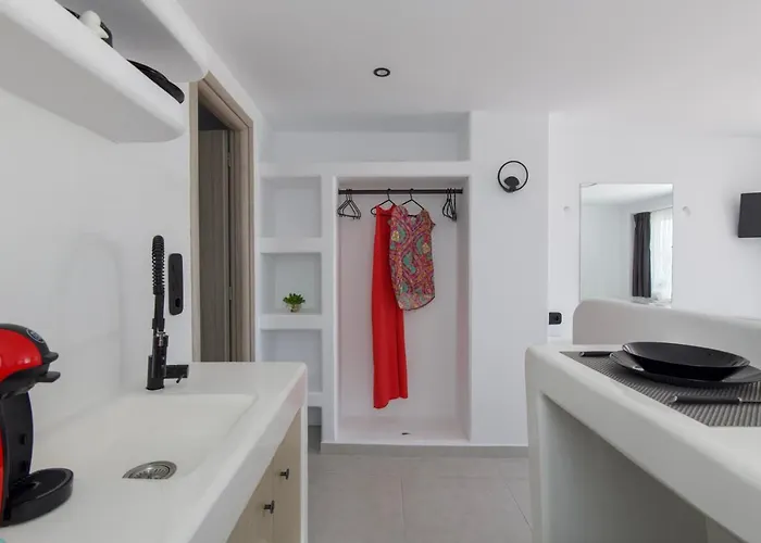 Irini's B & W House With Jacuzzi Apartman Dragulász